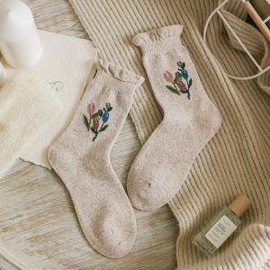 Warm Woman Socks Fashion Floral Embroidery Yellow Frilly Socks